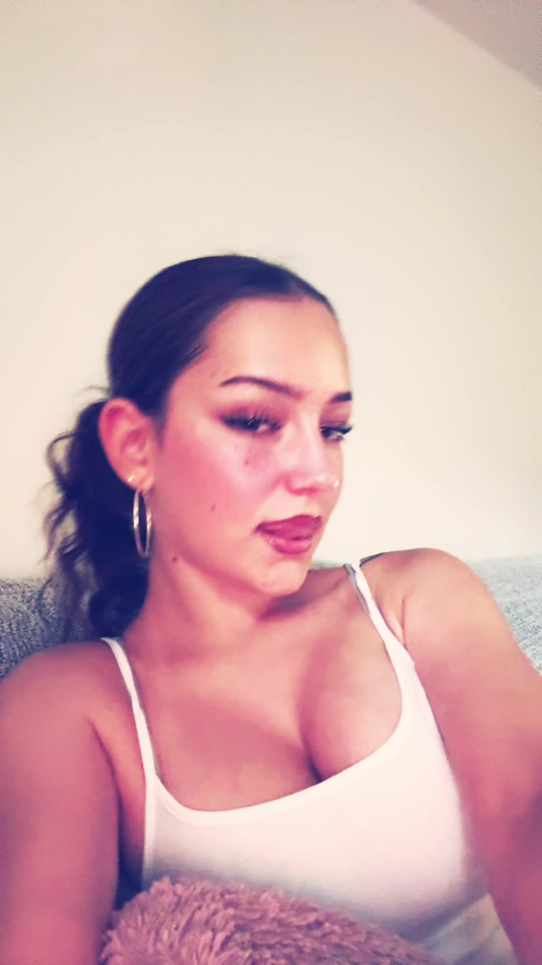 @𝐇𝐀𝐍𝐍𝐀𝐇𝐋𝐔𝐈𝐒𝐈𝐄𝐍𝐍𝐄