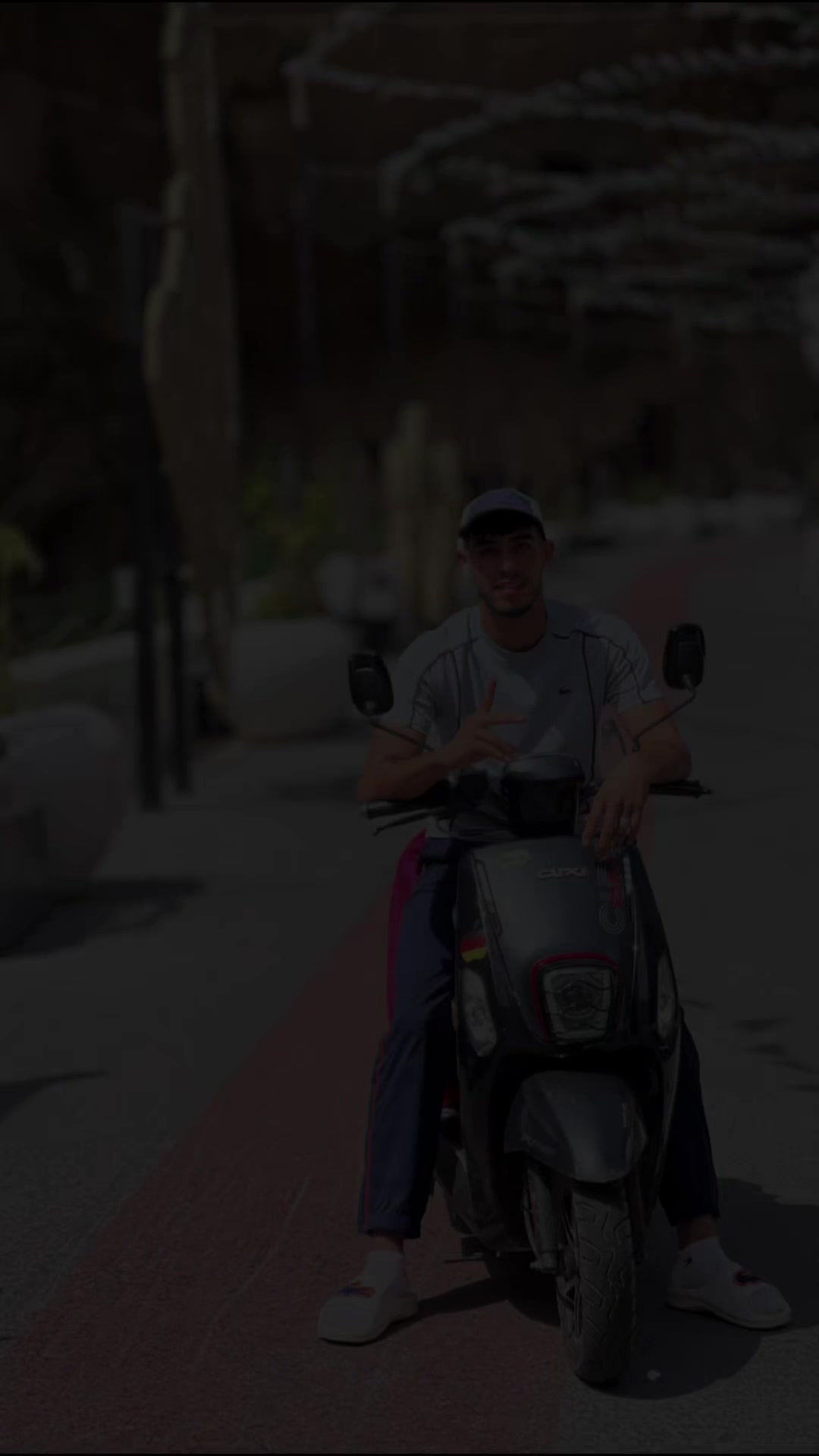 @𝐀𝐳𝐢𝐳 𝐌𝐨𝐭𝐨𝐲𝐚𝐭🐊