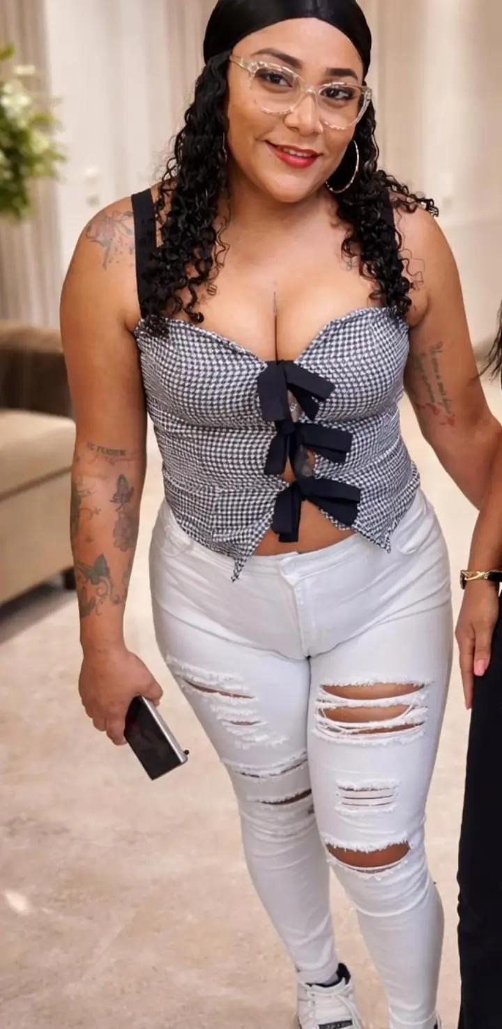 @Anais sal&oacute;n