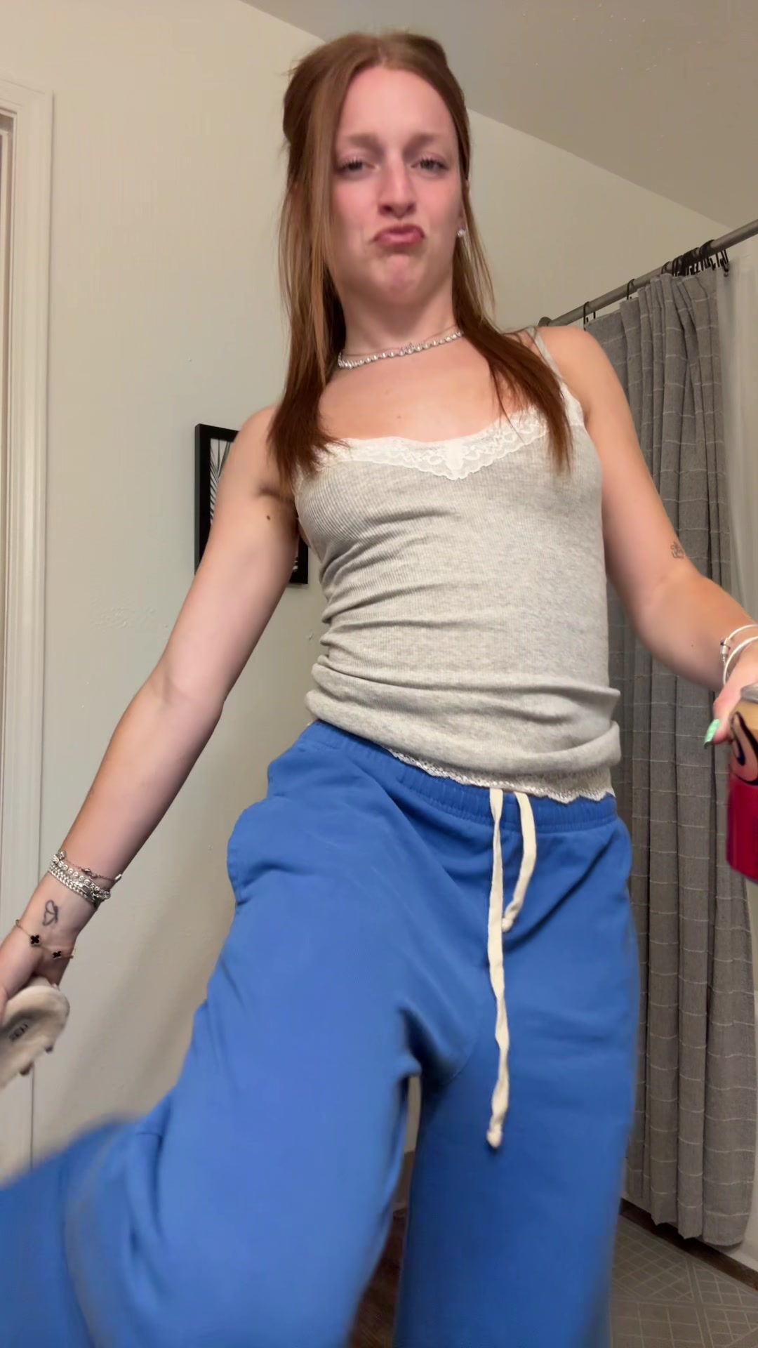 @️
