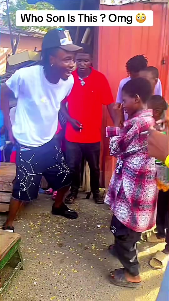 @BAAMUJI CEO 🤴🎭❤️