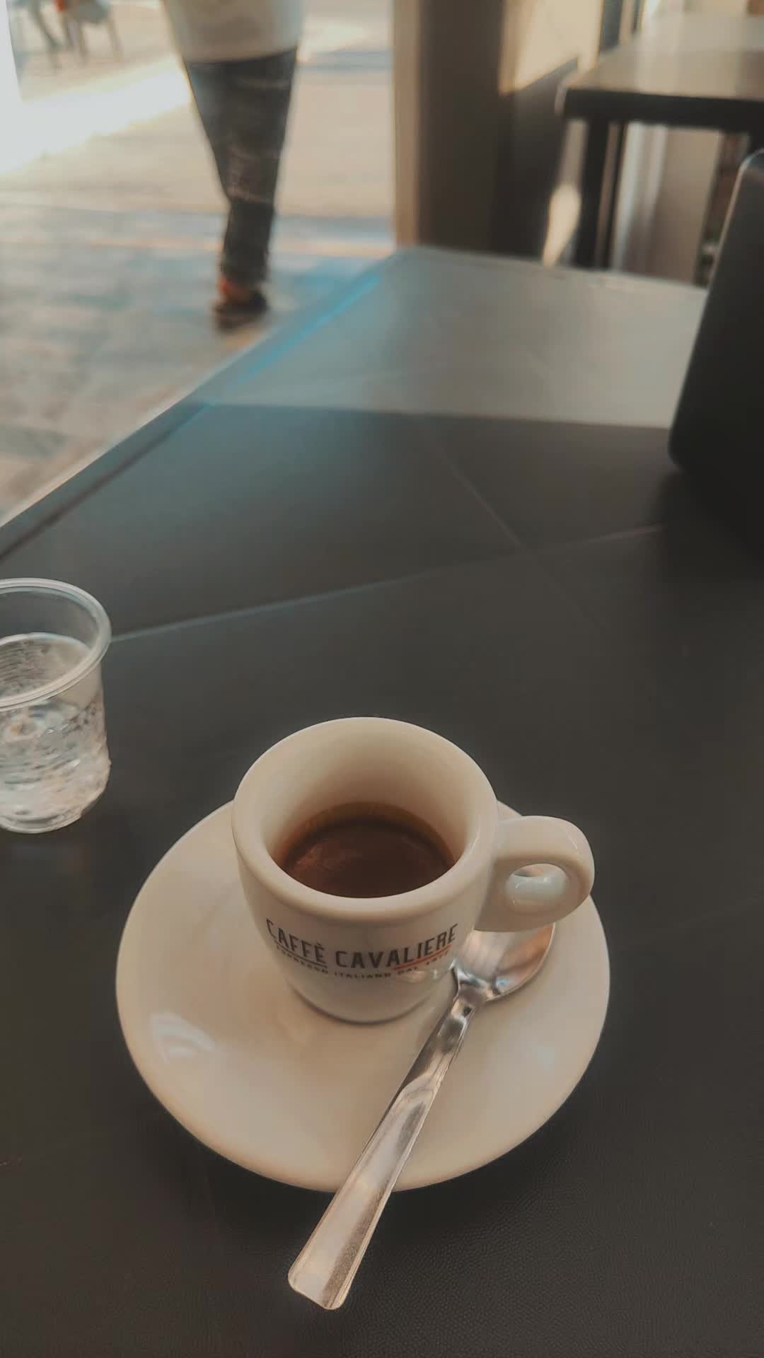 @&Egrave; la Vita...
