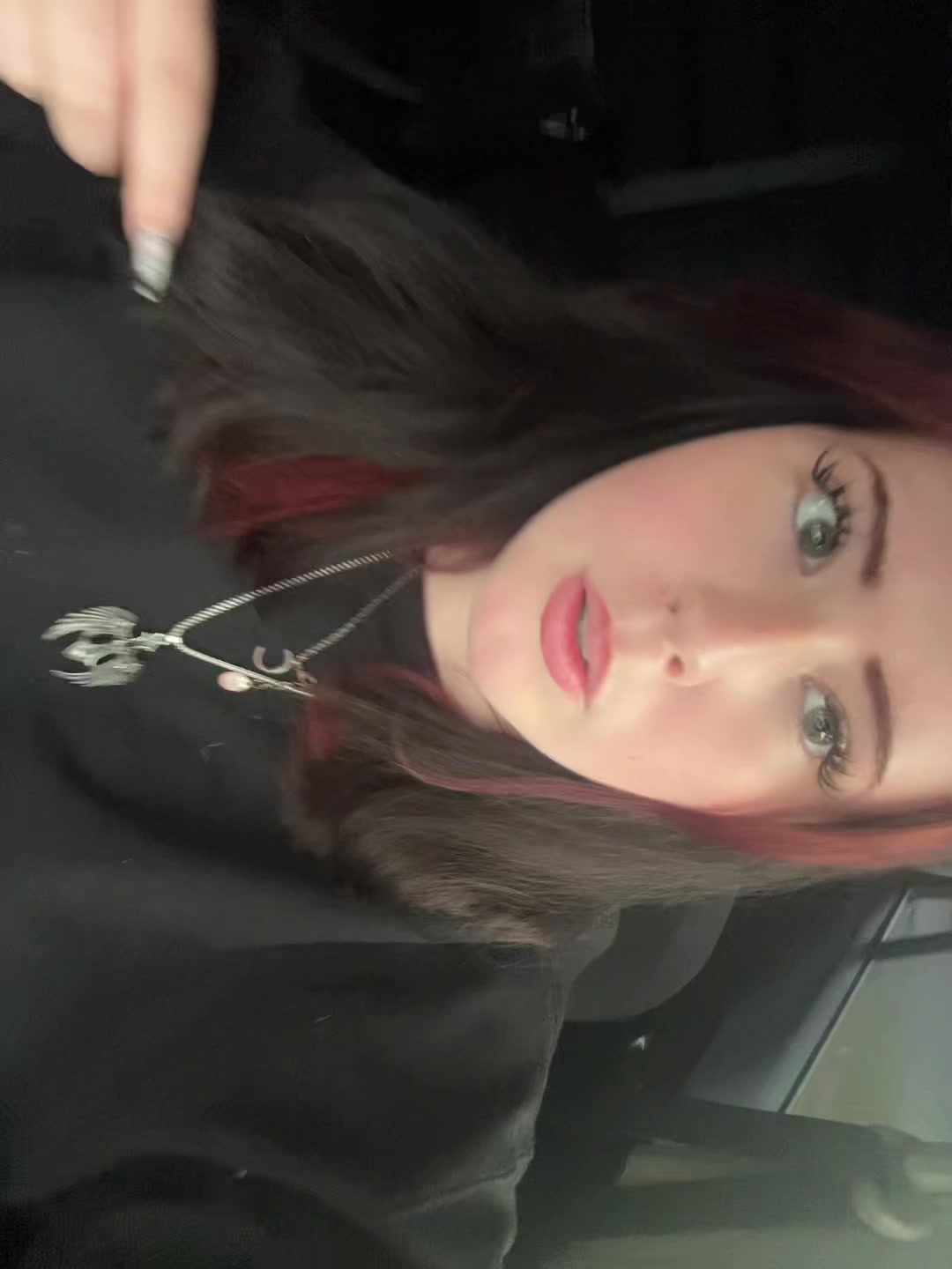 @Mꨄ︎