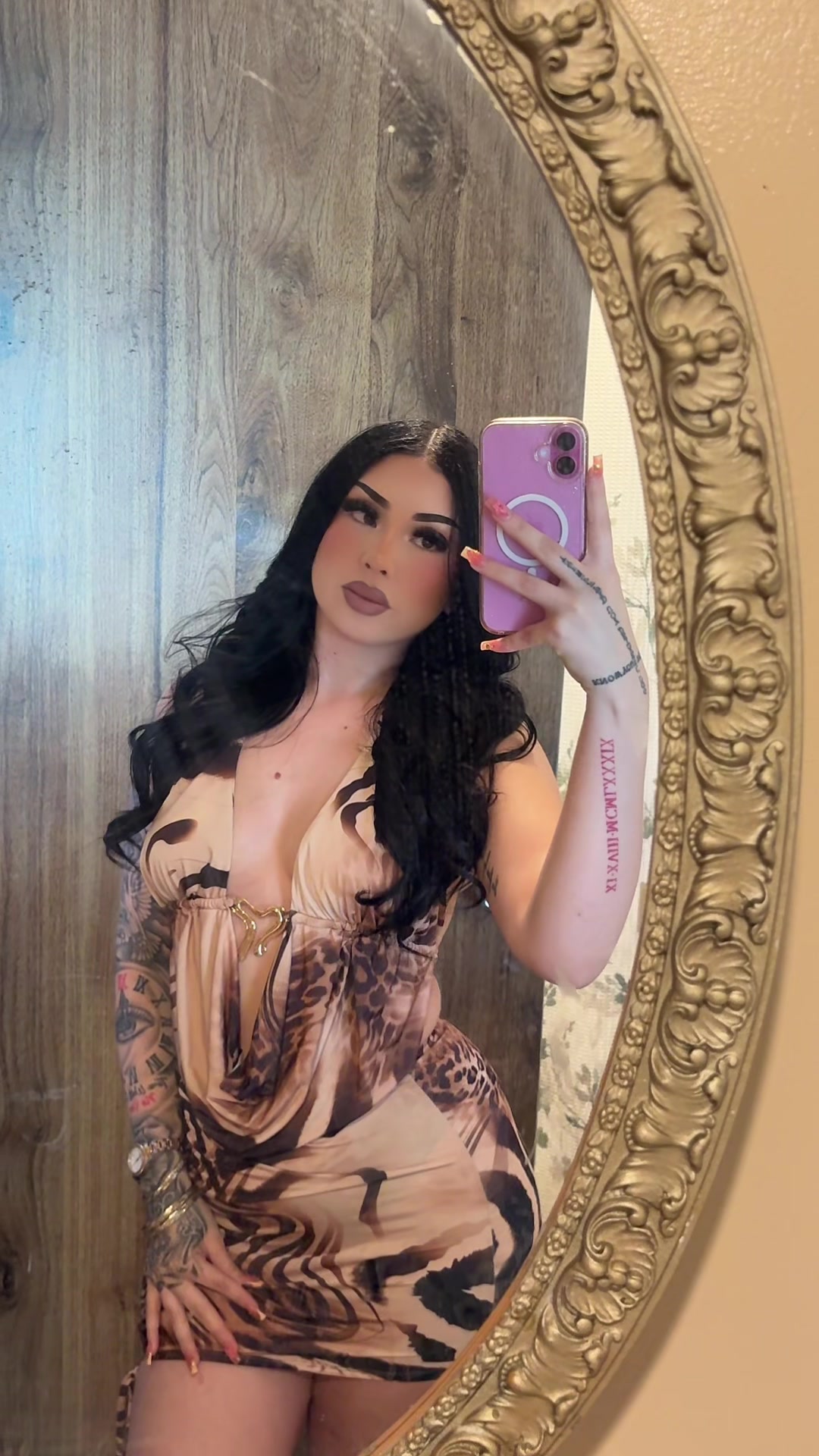 @♕