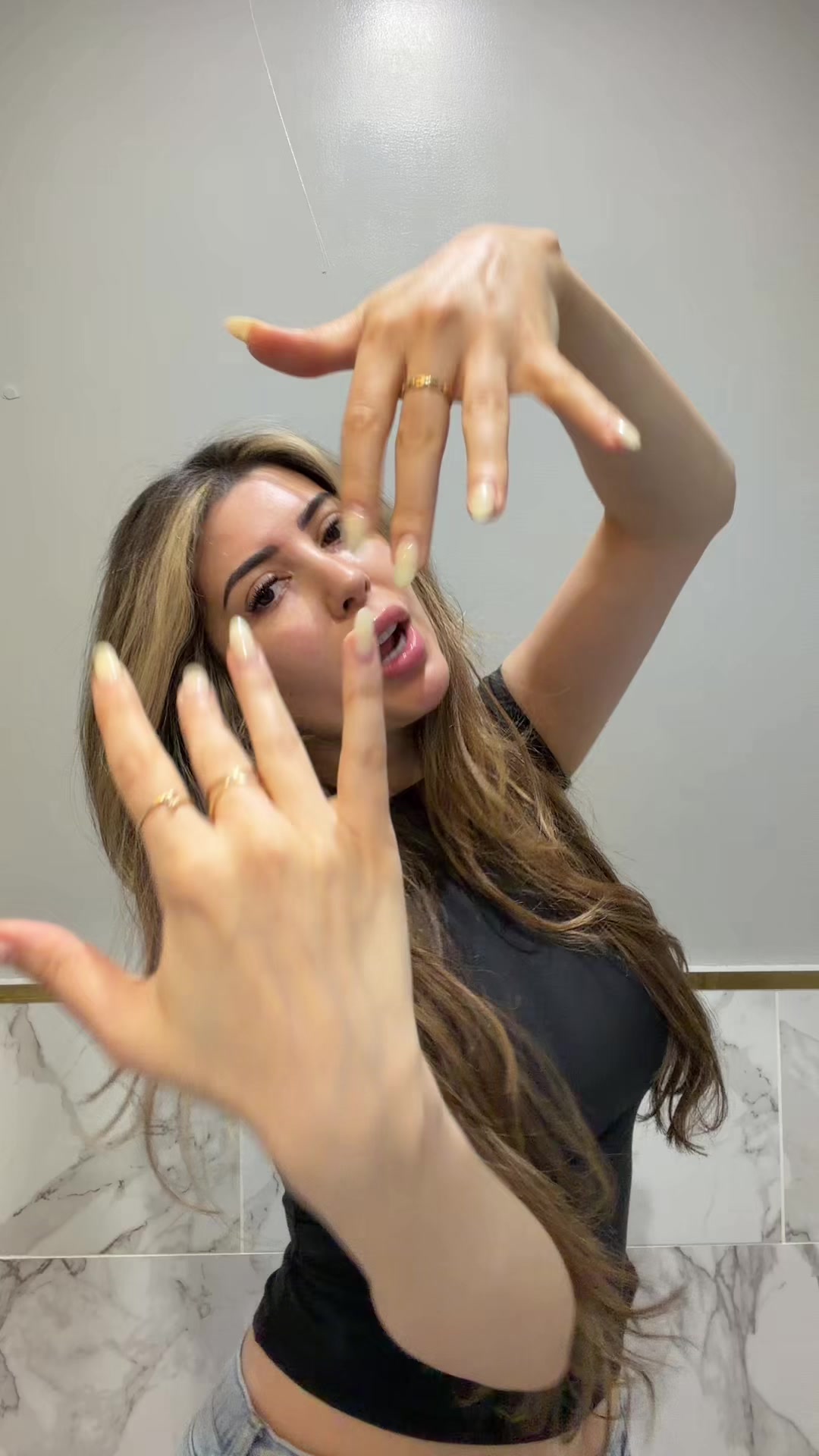 @alexandrarabadi