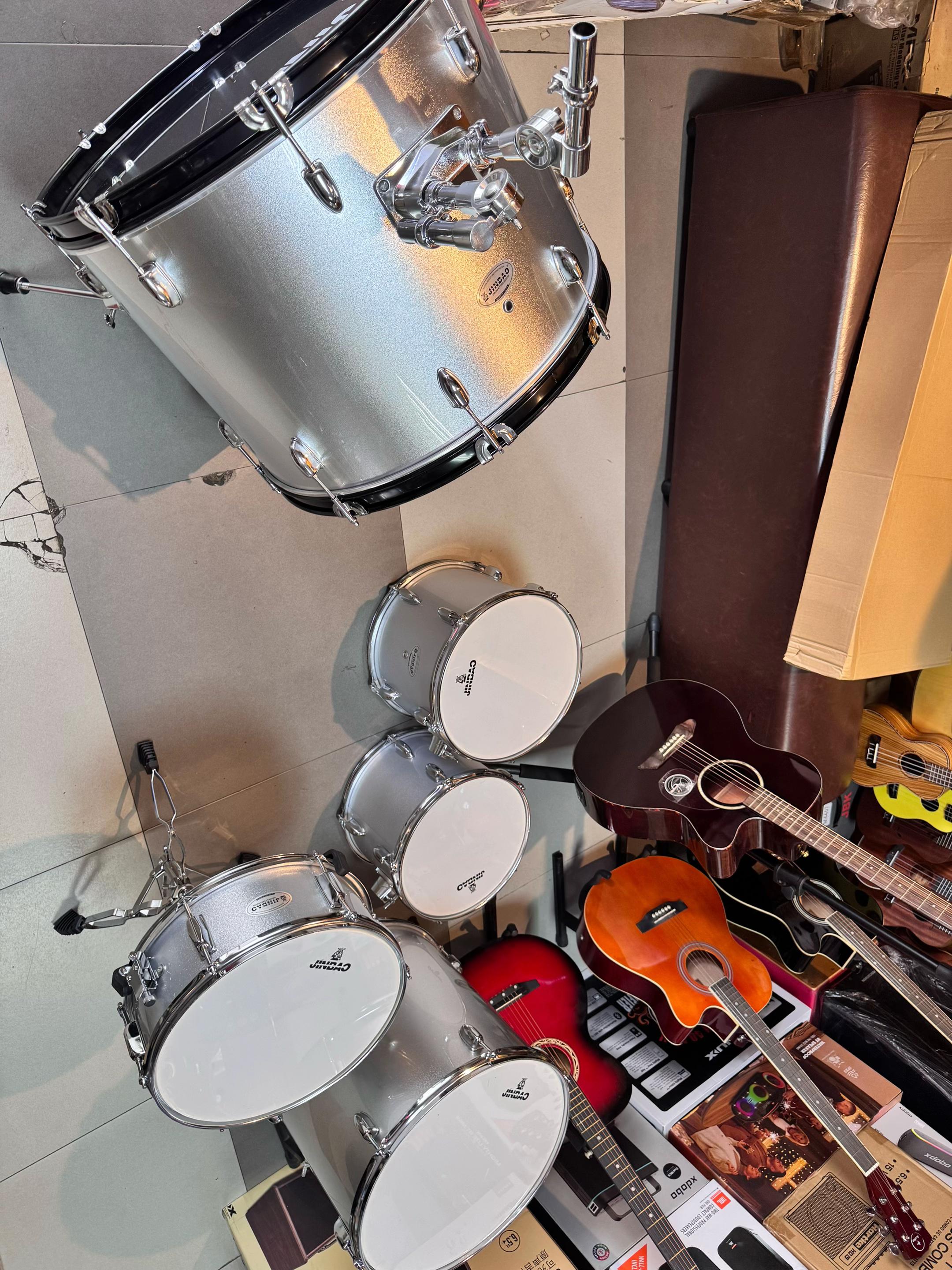 @LKH Music Shop