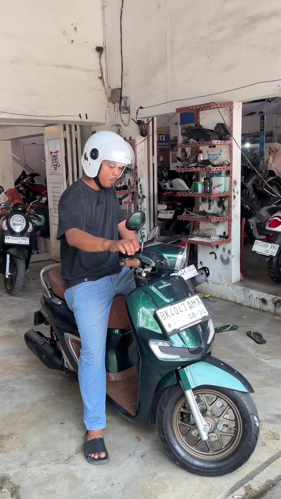 @Agnes Motor Perbaungan