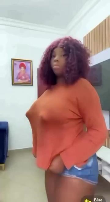 @AFROSEXXY