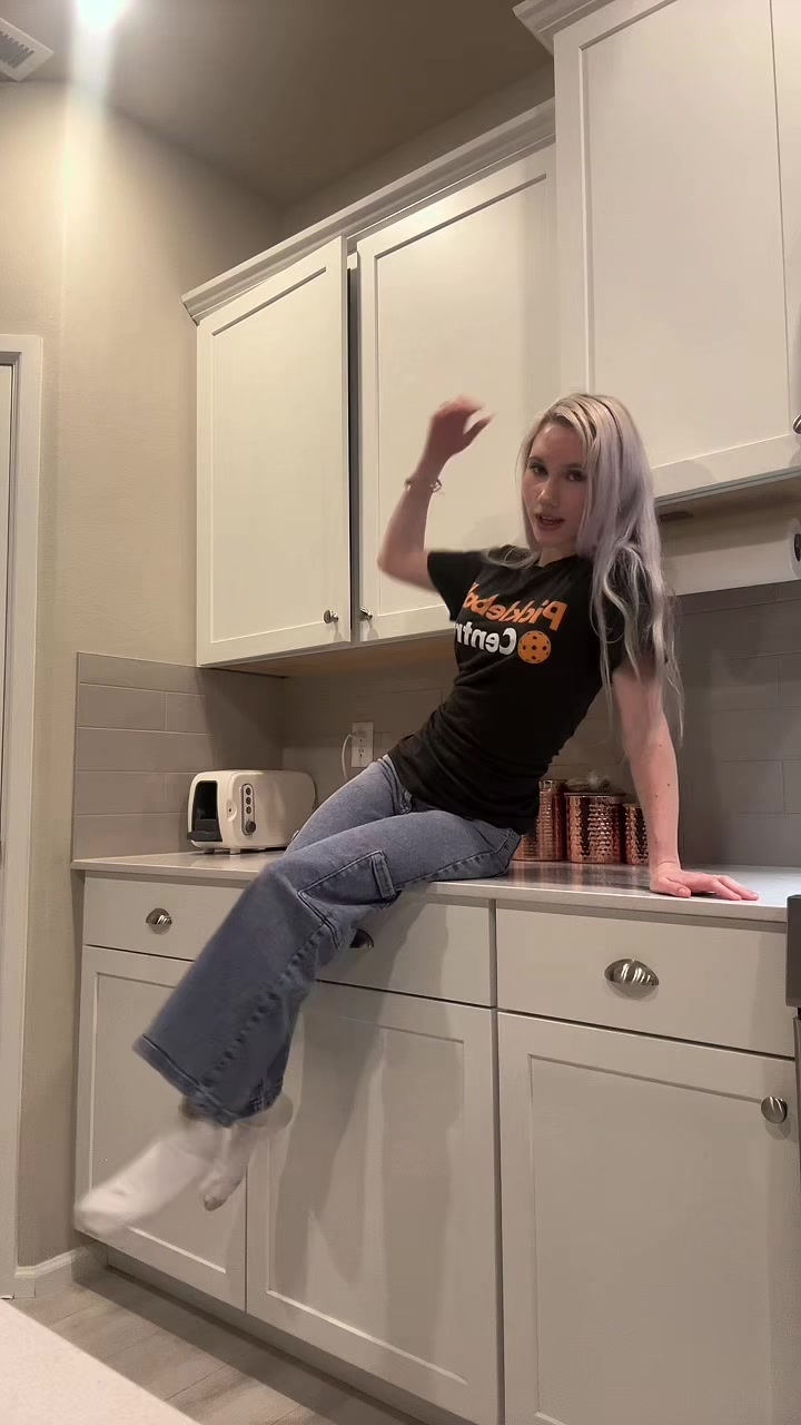 @whitehairlady