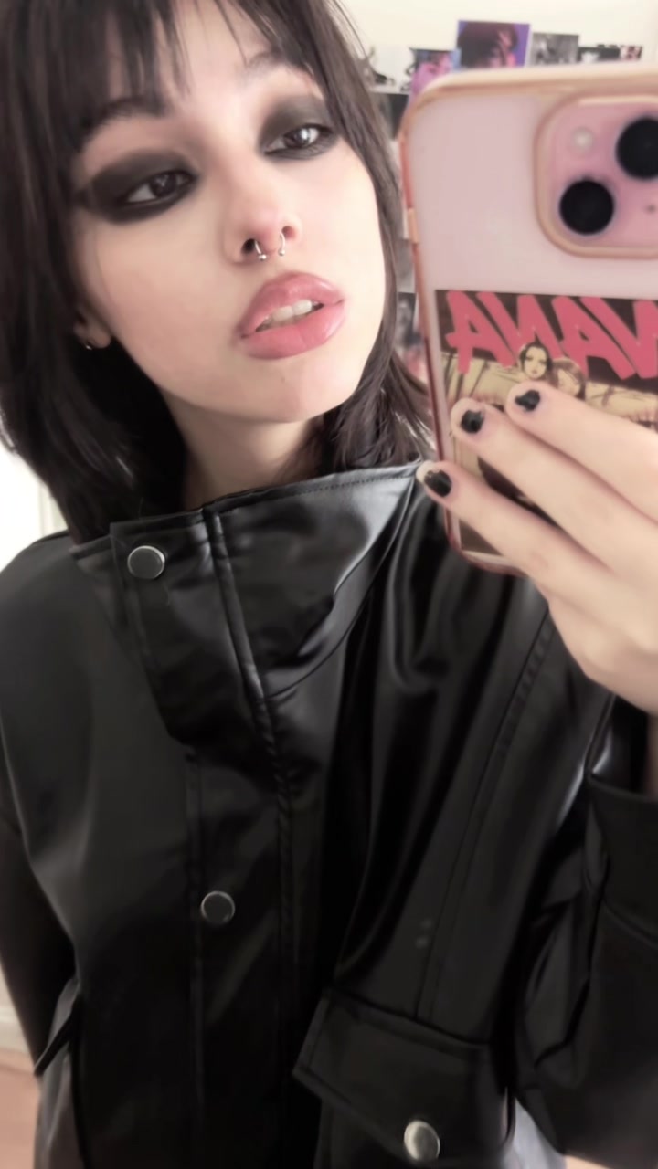 @thegirlnextdoor