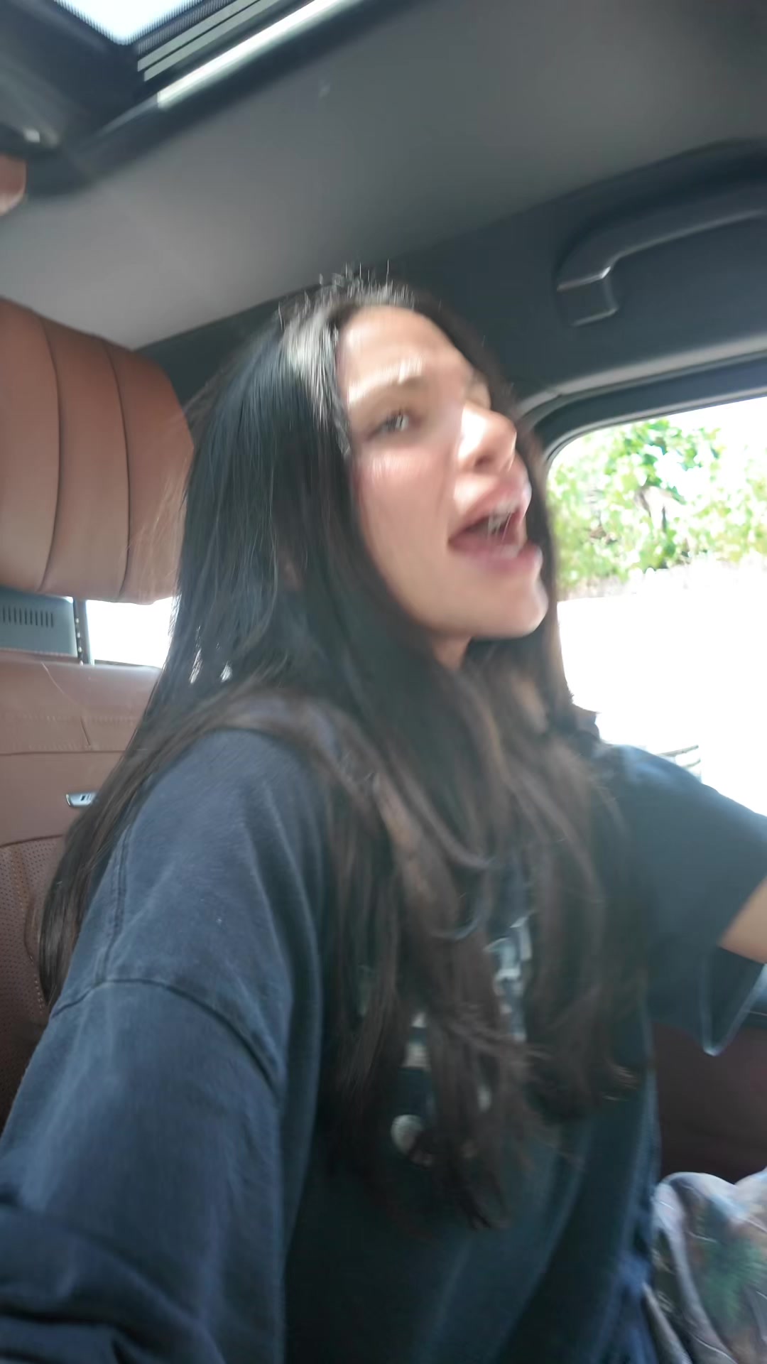 @Dania