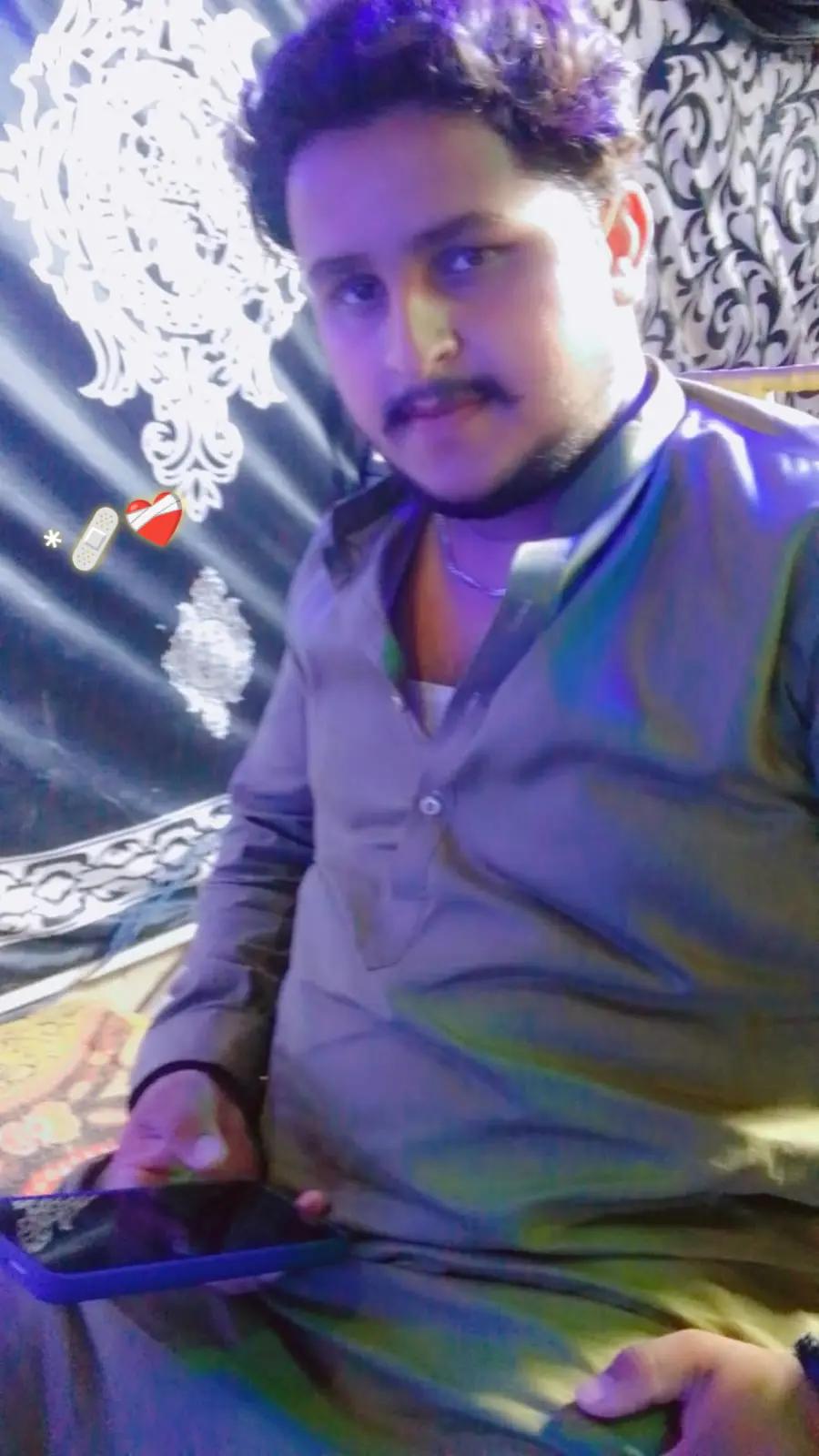 @👑ShAh👀👑. jaani 🤗🫶🖤😻M.T.