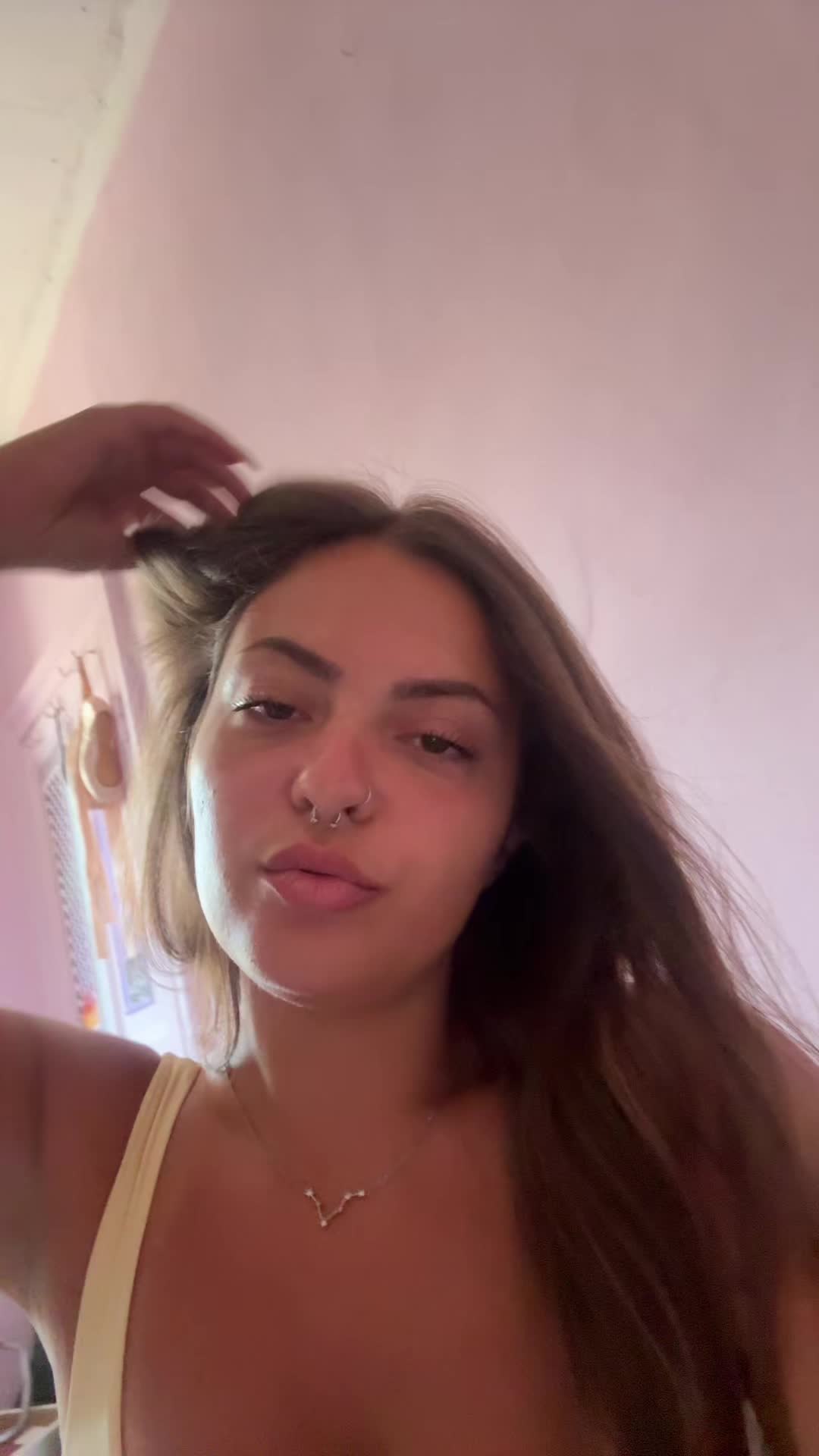 @mirellaki