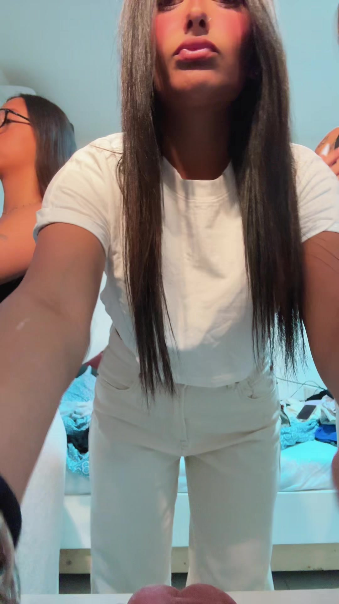 @Leahshamai