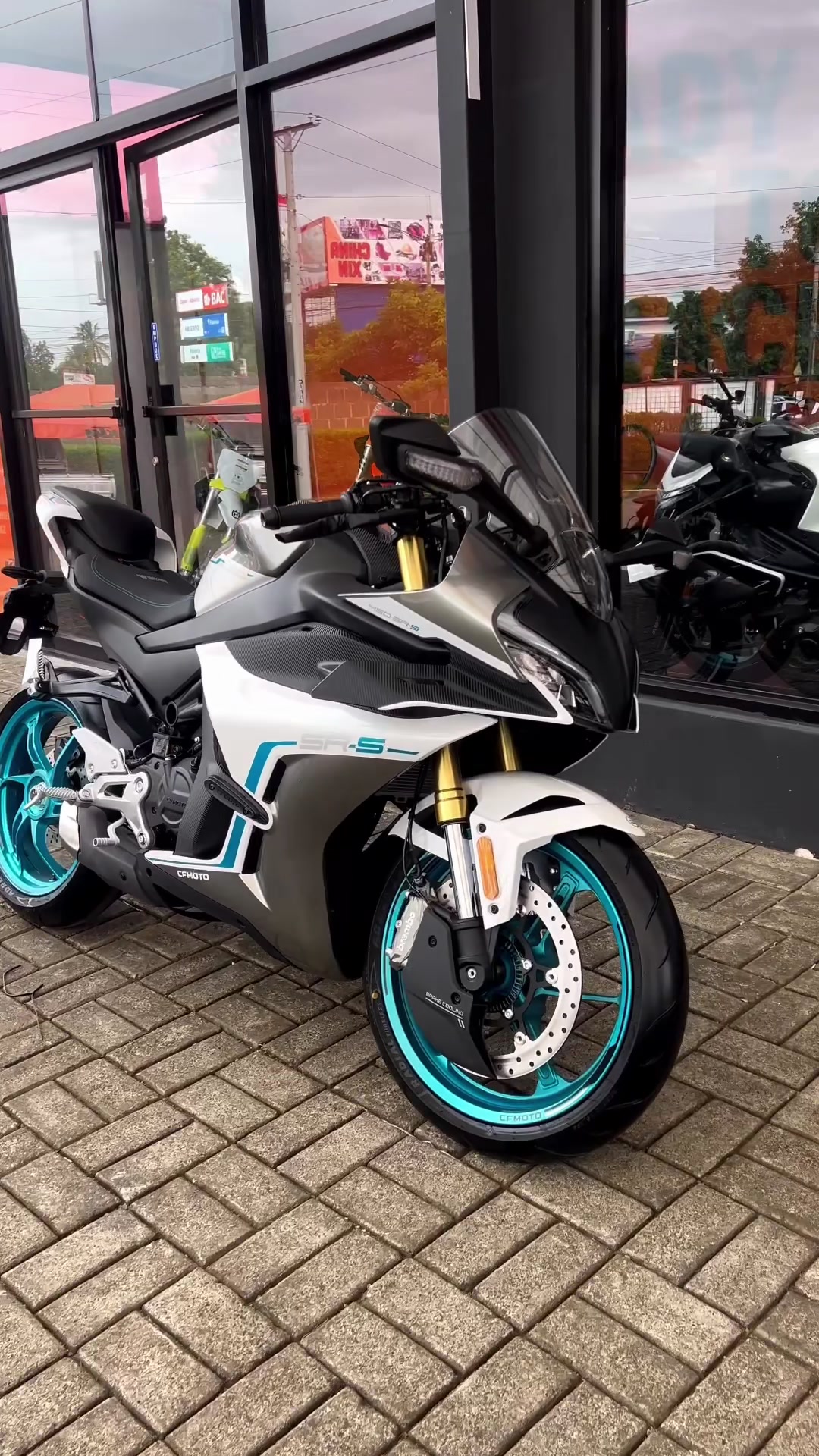 @Oscar Z&uacute;niga | CFMOTO