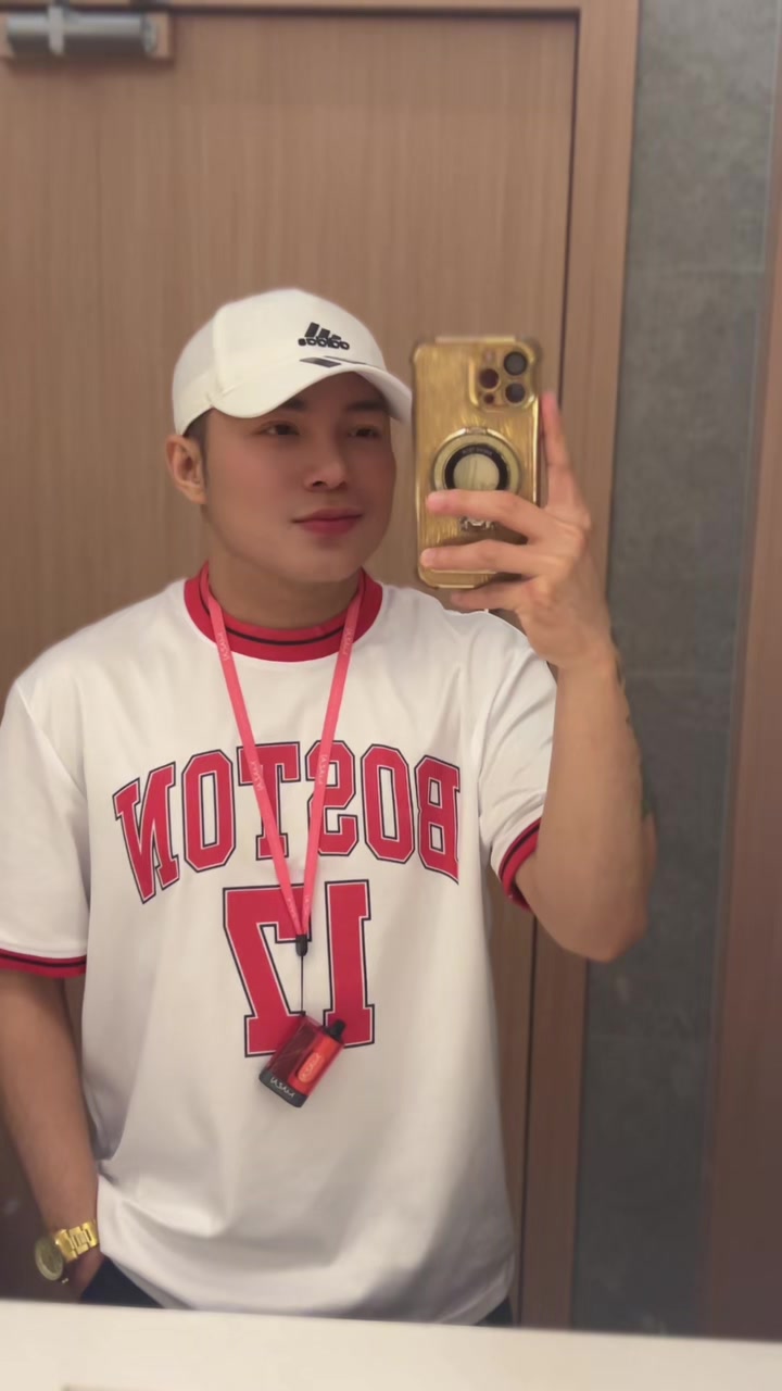 @𝔅𝔢𝔫𝔷 𝔄𝔫𝔡𝔯𝔢𝔦🇨🇳🇰🇿