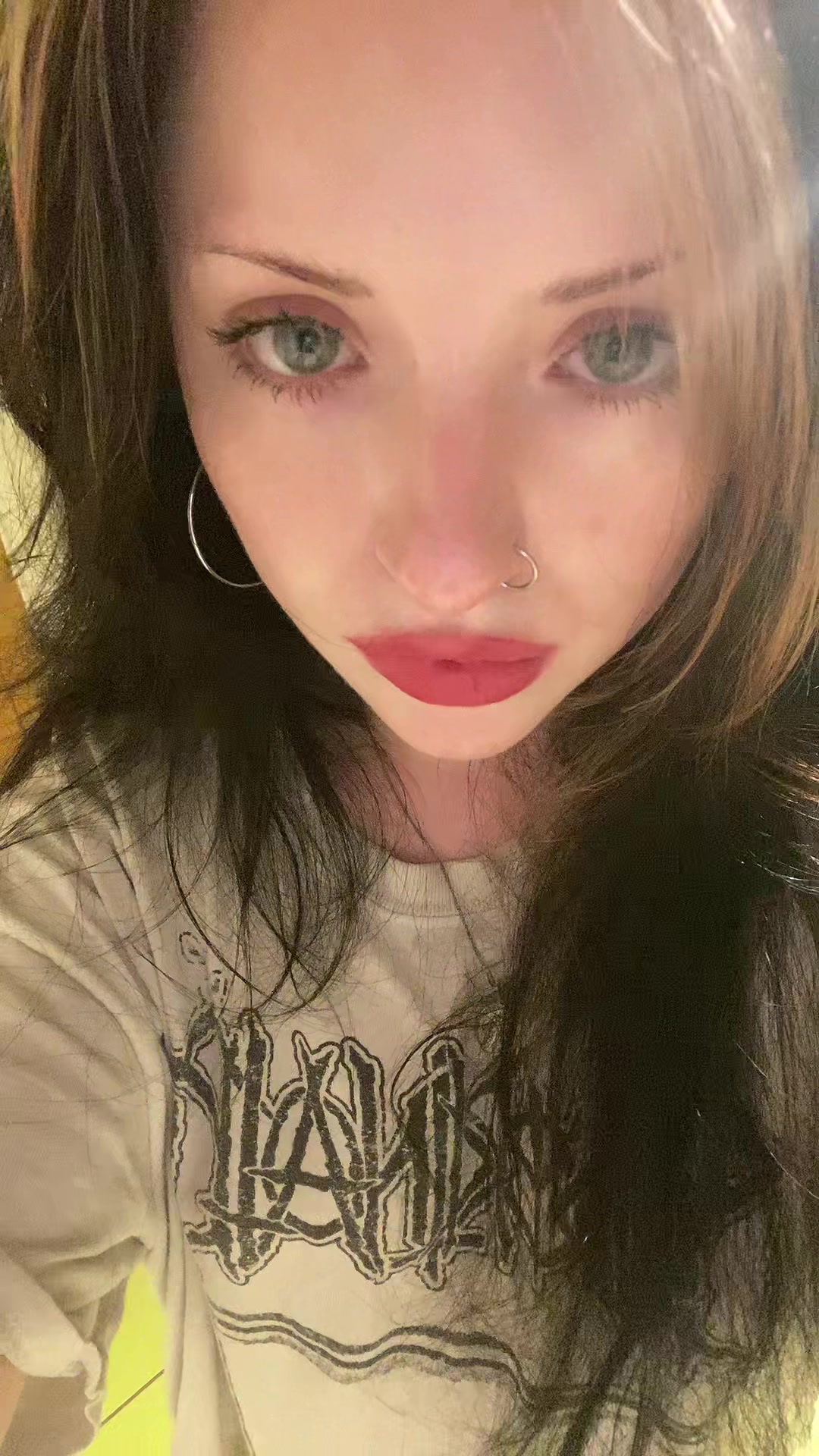 @𝔈𝔳𝔈