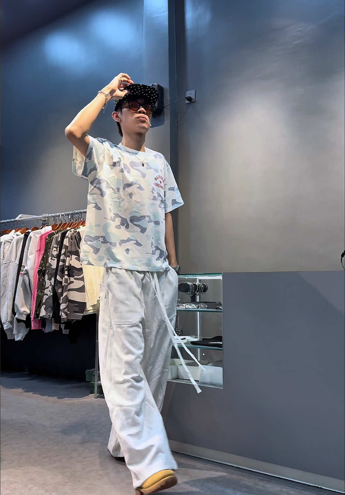 @Zip up studio