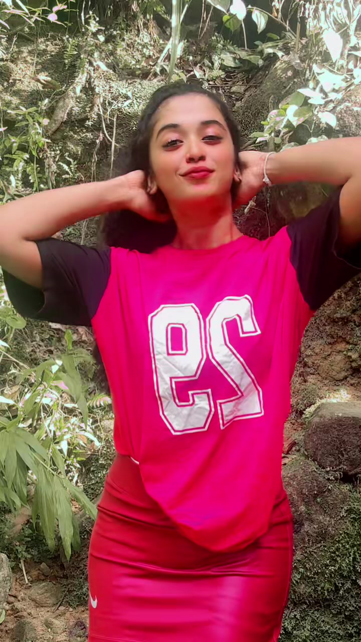 @චූටී 𝐠𝐢𝐫𝐥⇝💋🧚&zwj;♀️
