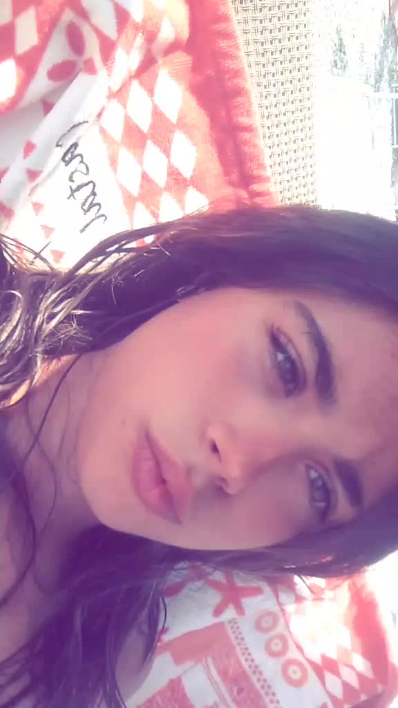 @𝐴𝑚𝑦_𝐸𝑚𝑢𝑐𝑐𝑖𝑎010