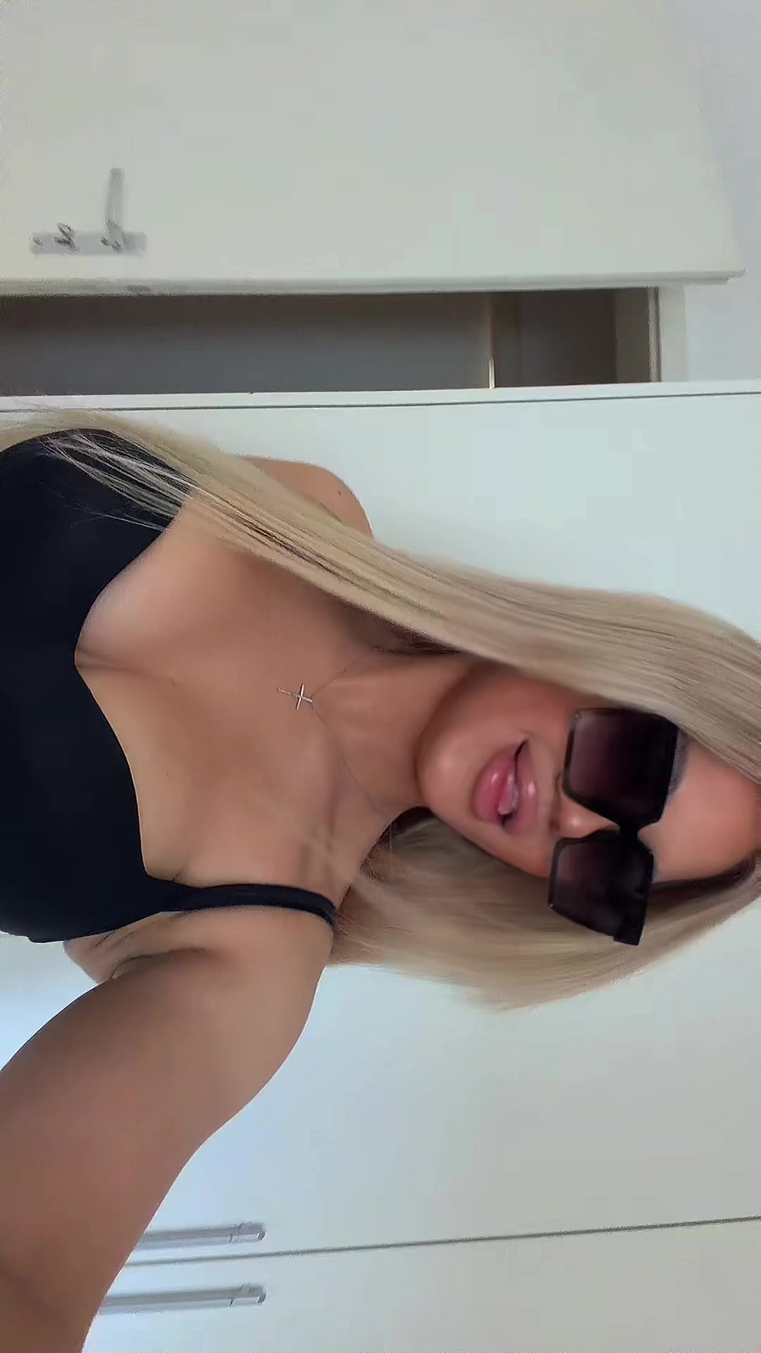 @LV
