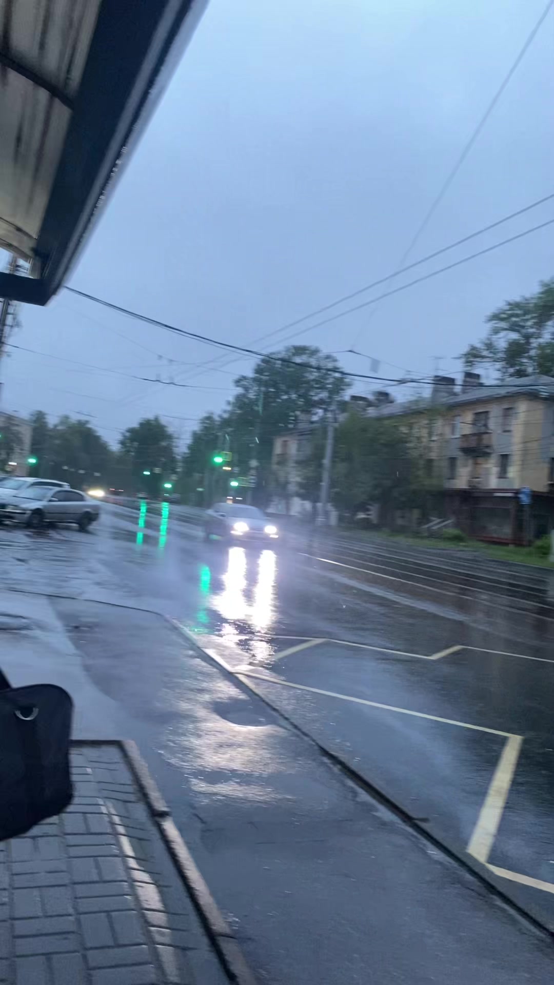@vėtveniė