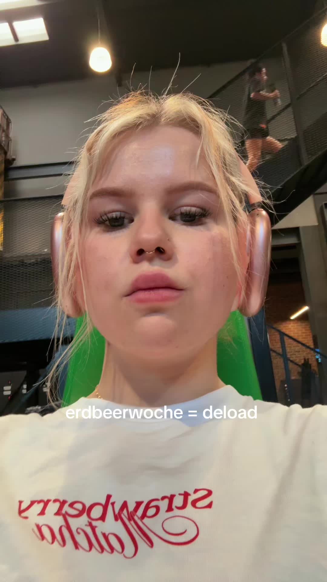 @miaahny