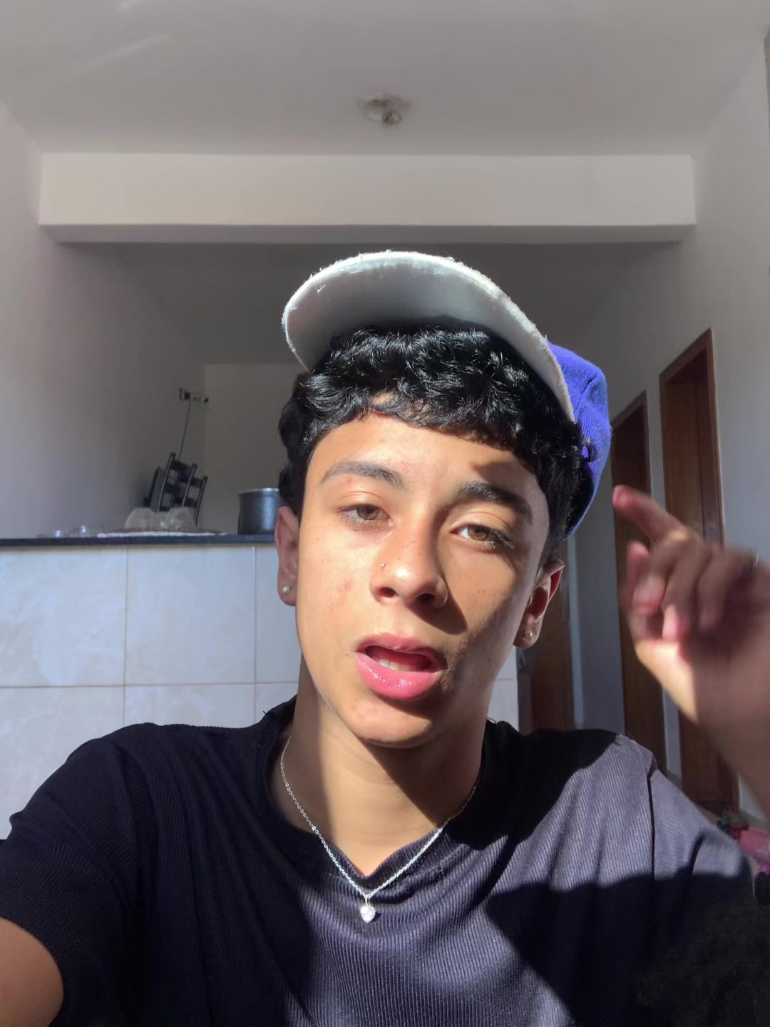 @Adriel