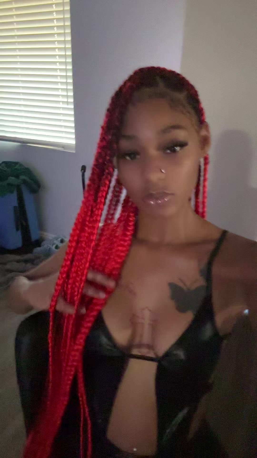 @yofavorite_LightBright🤍😫