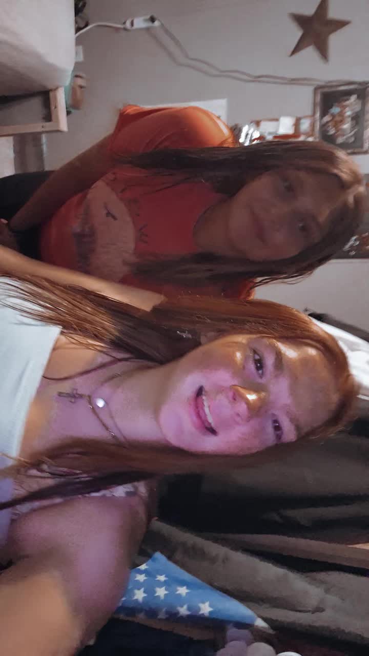 @Carlee
