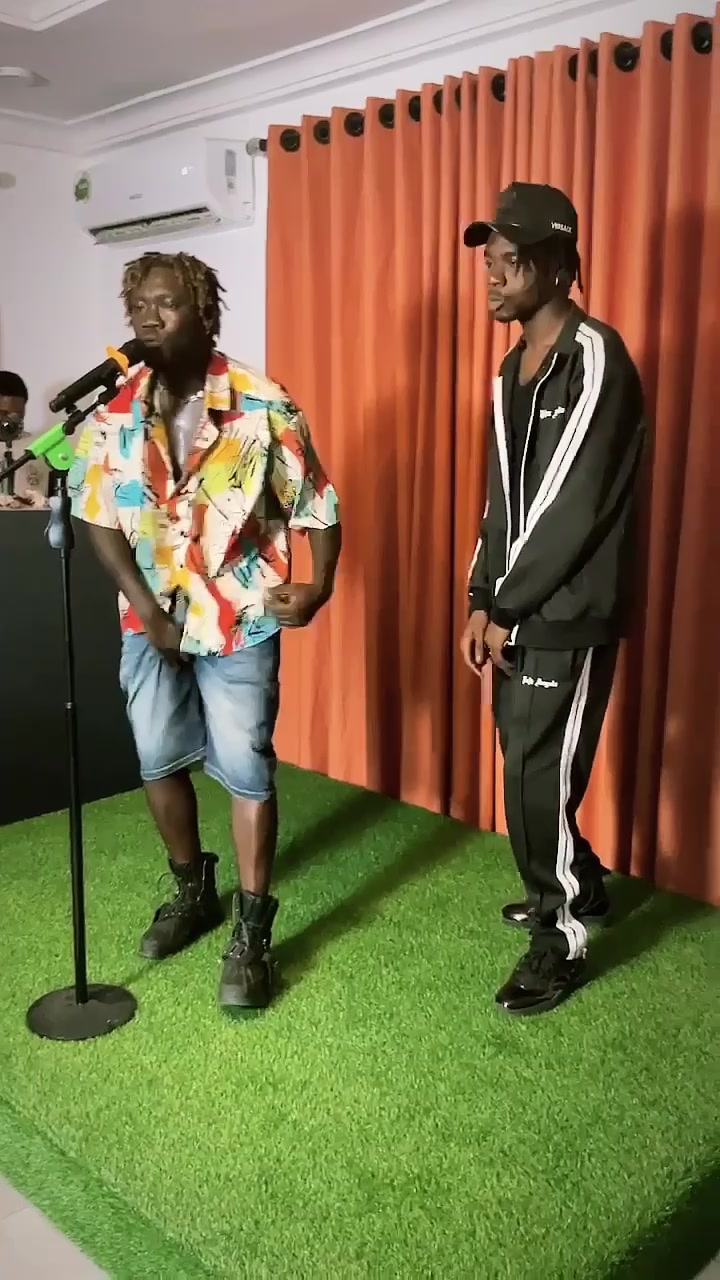 @BAAMUJI CEO 🤴🎭❤️