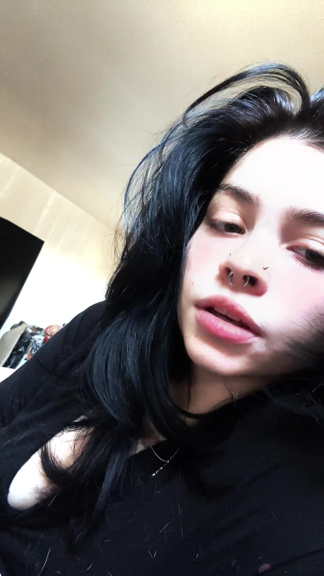 @bella