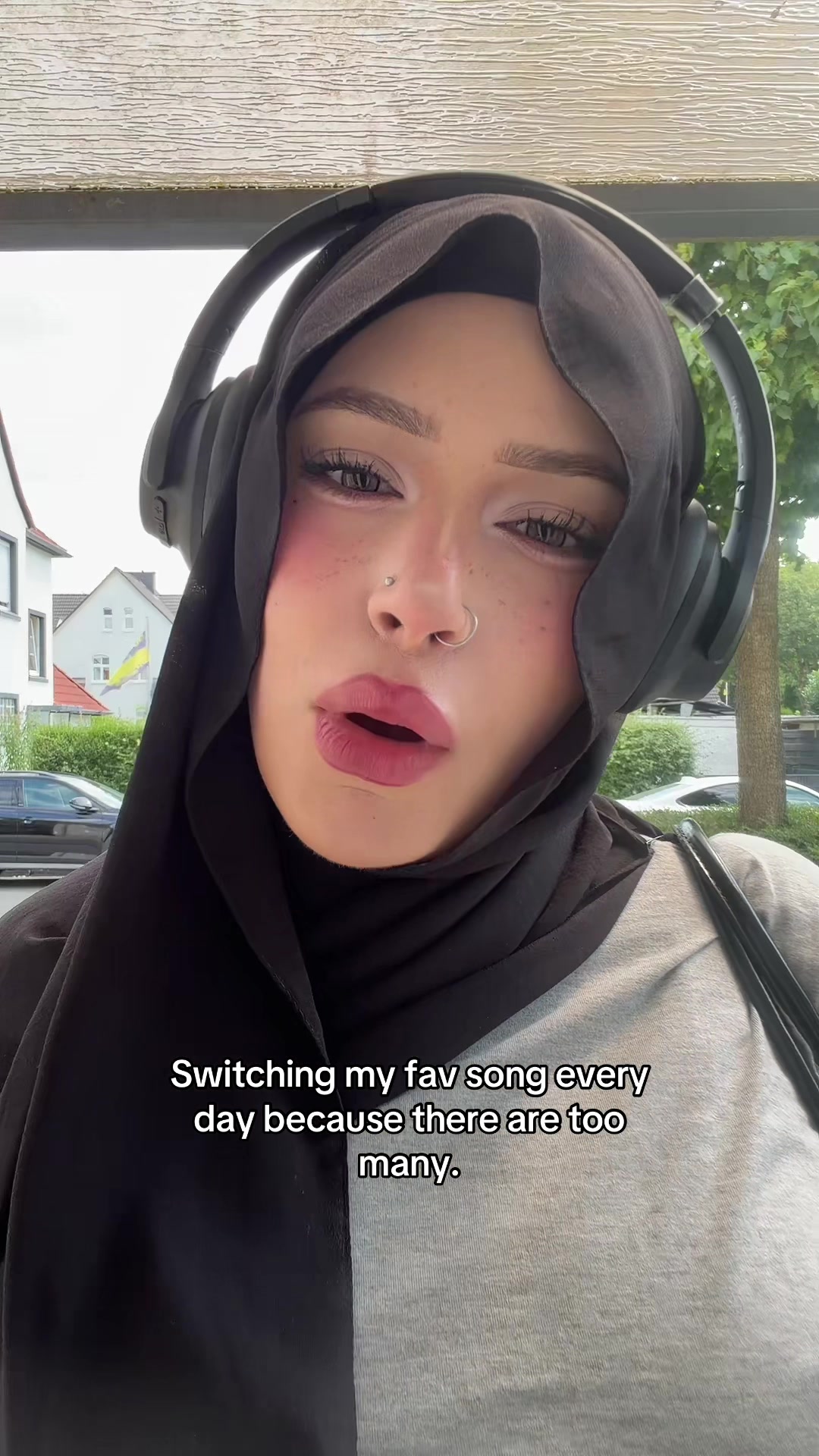@Liv