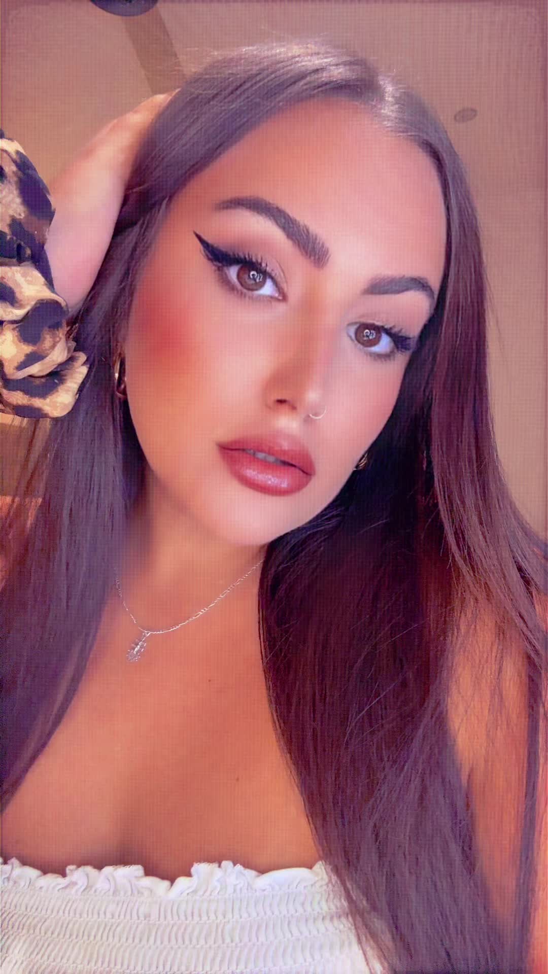 @Sindycarvajal98