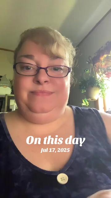 @☀️🇨🇦 CAROLYN ☀️🇨🇦
