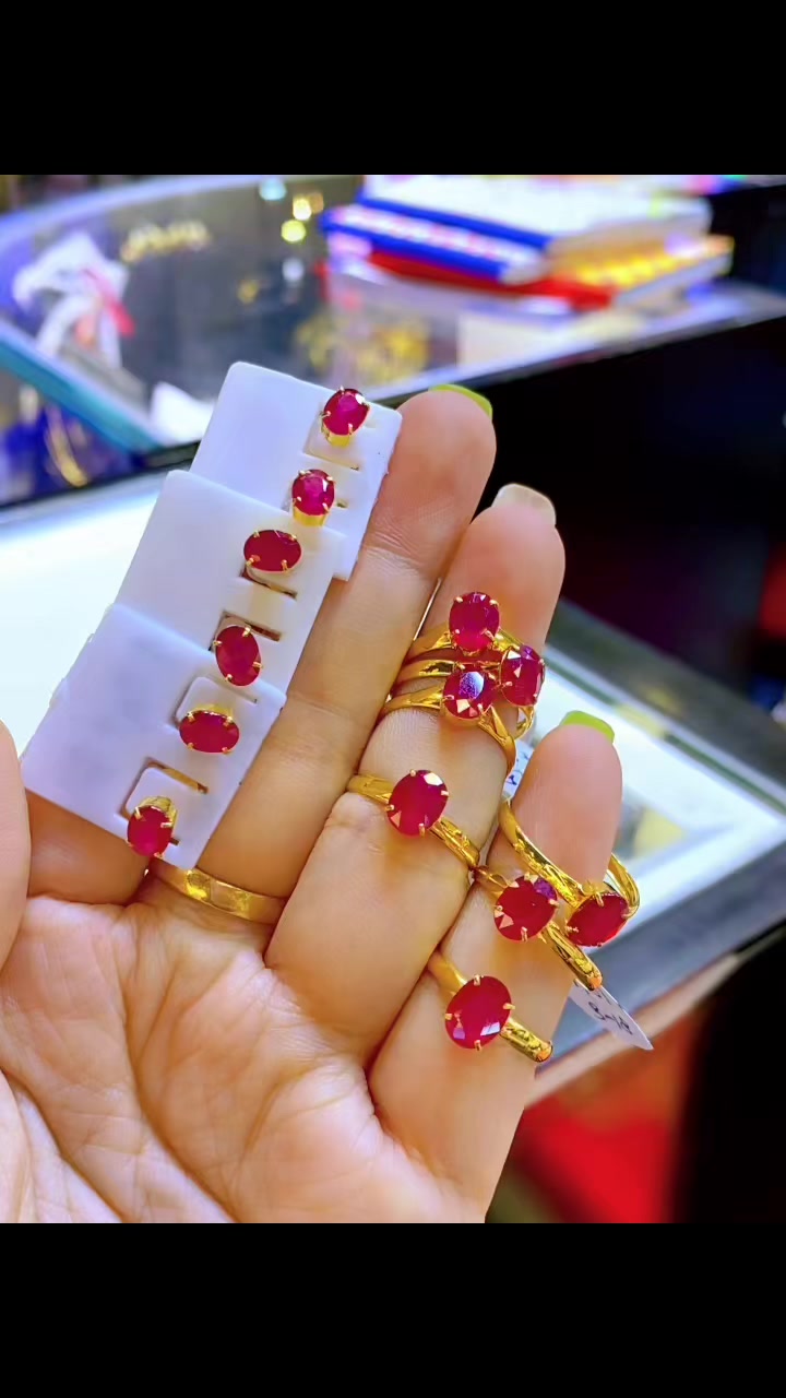 @ရွှေ&ensp;ရတနာ Gold&Jewellery