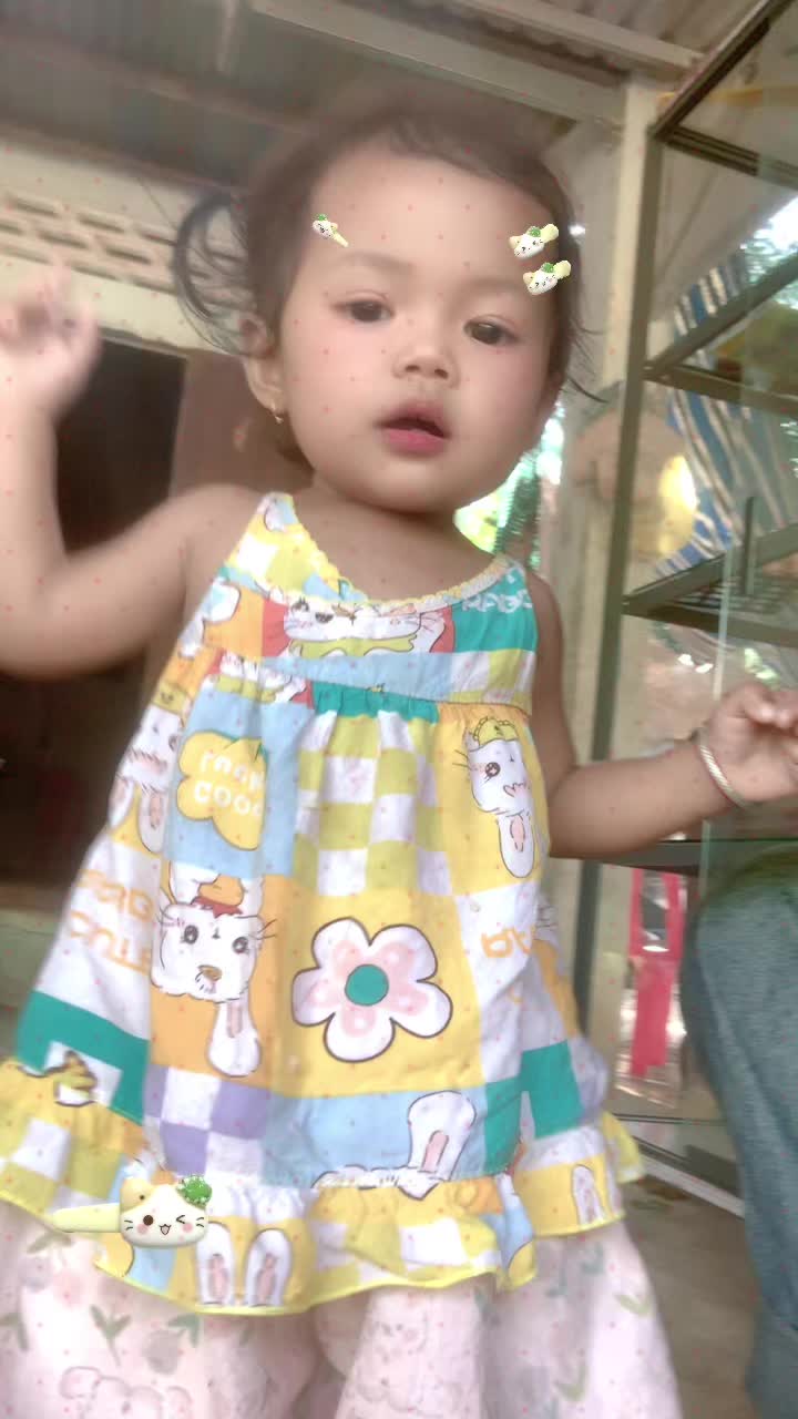 @លី៚ នីន