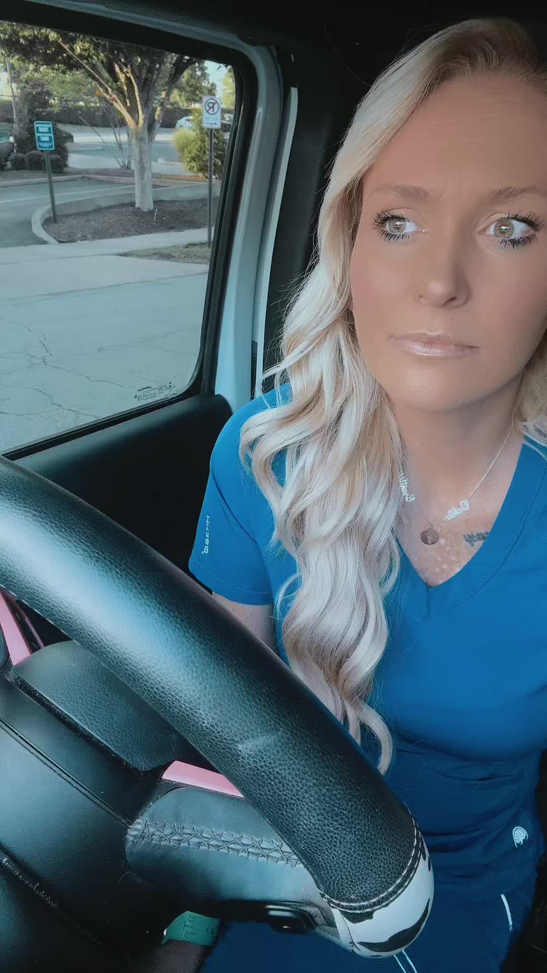 @Alyson 🖤
