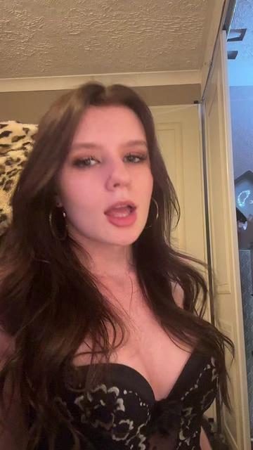 @Chloe