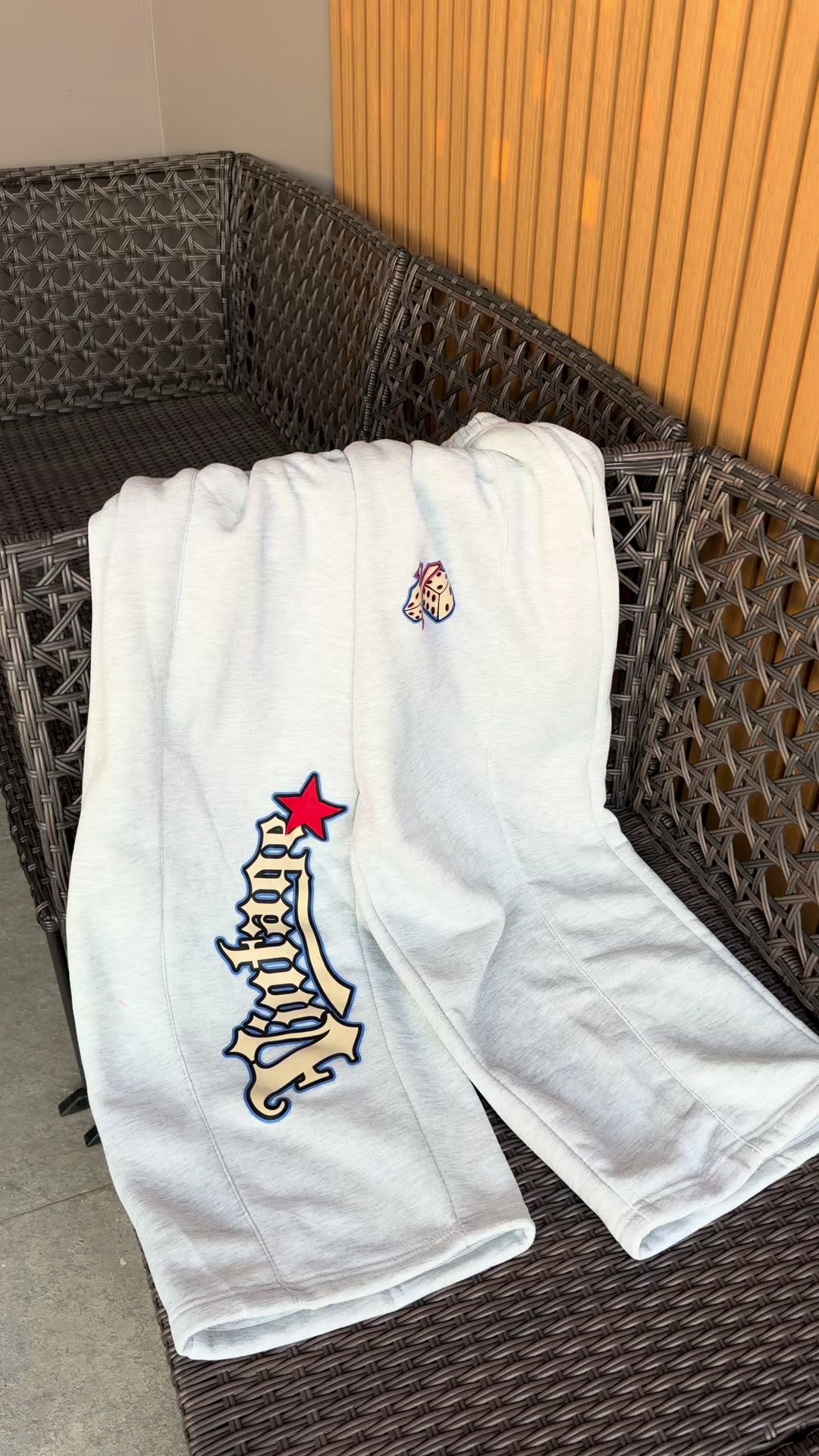 @VINTAGE STREETWEAR CLOTHING