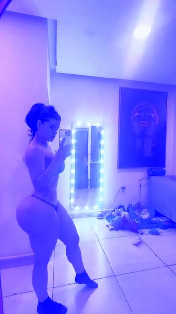 @Elena Xonia