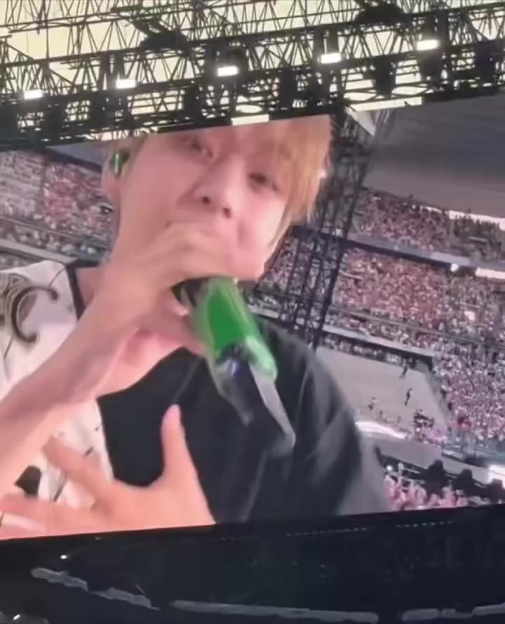 @Mrs. Taehyung 🐻💜