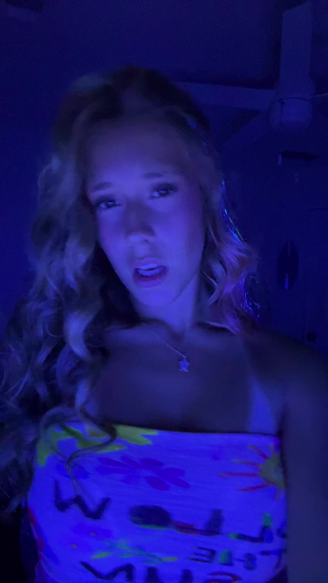 @lily