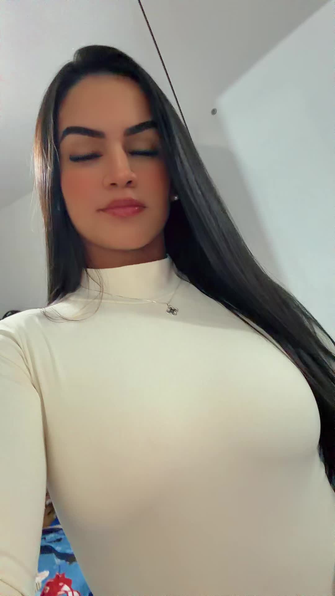 @Karina 🌻