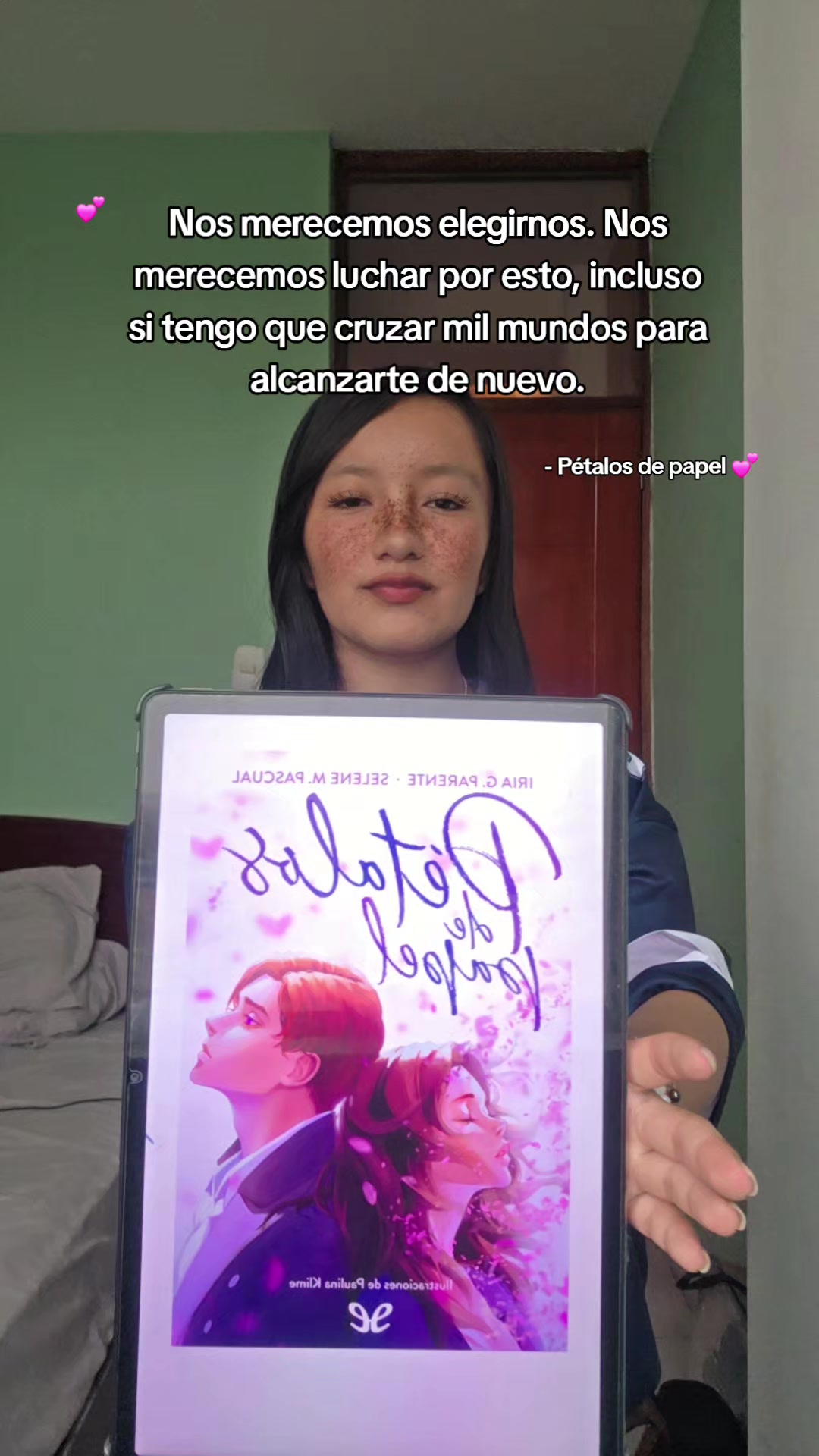 @Luuu_BookTok 📚✨