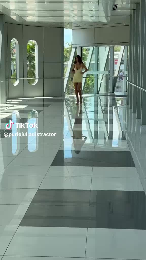 @Jennyyy