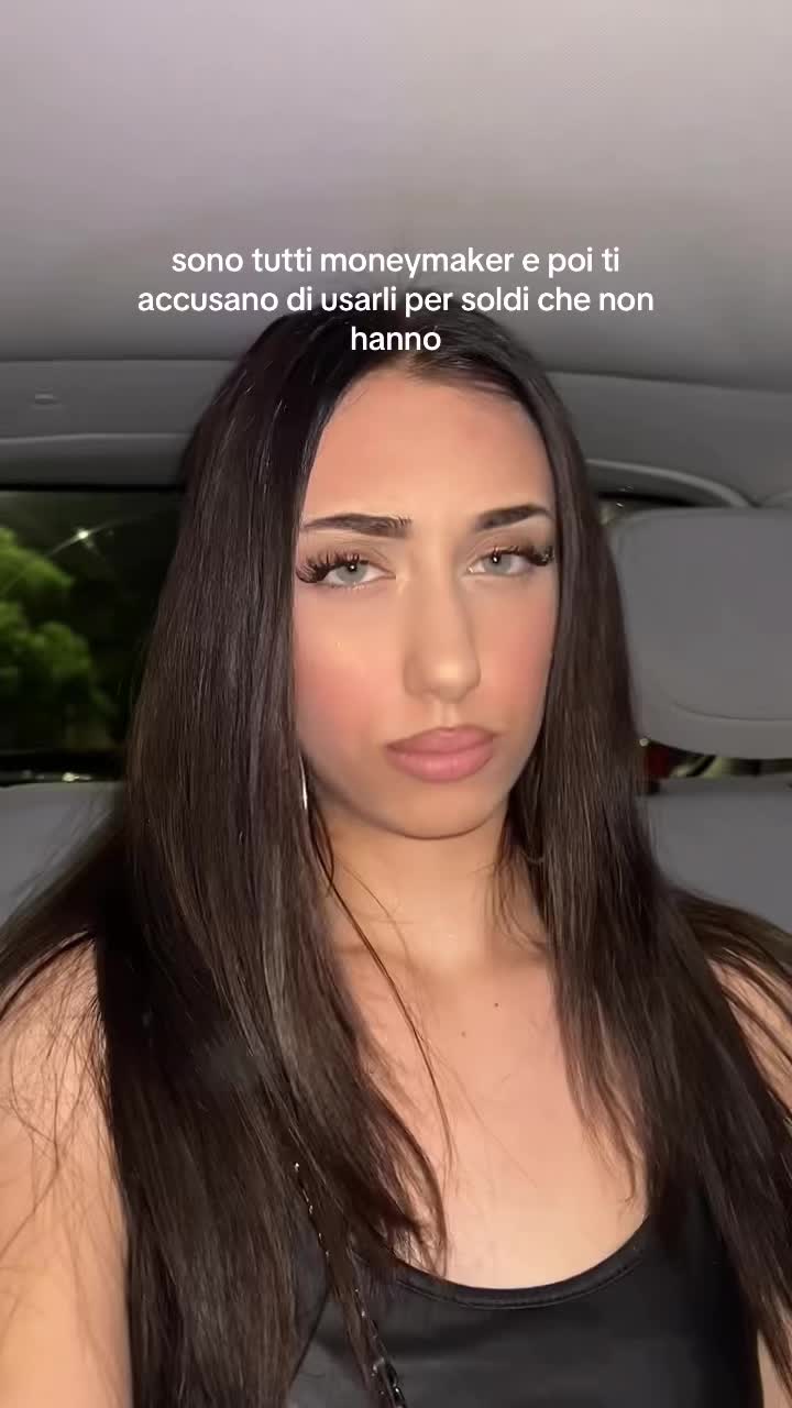 @𝓥🌙