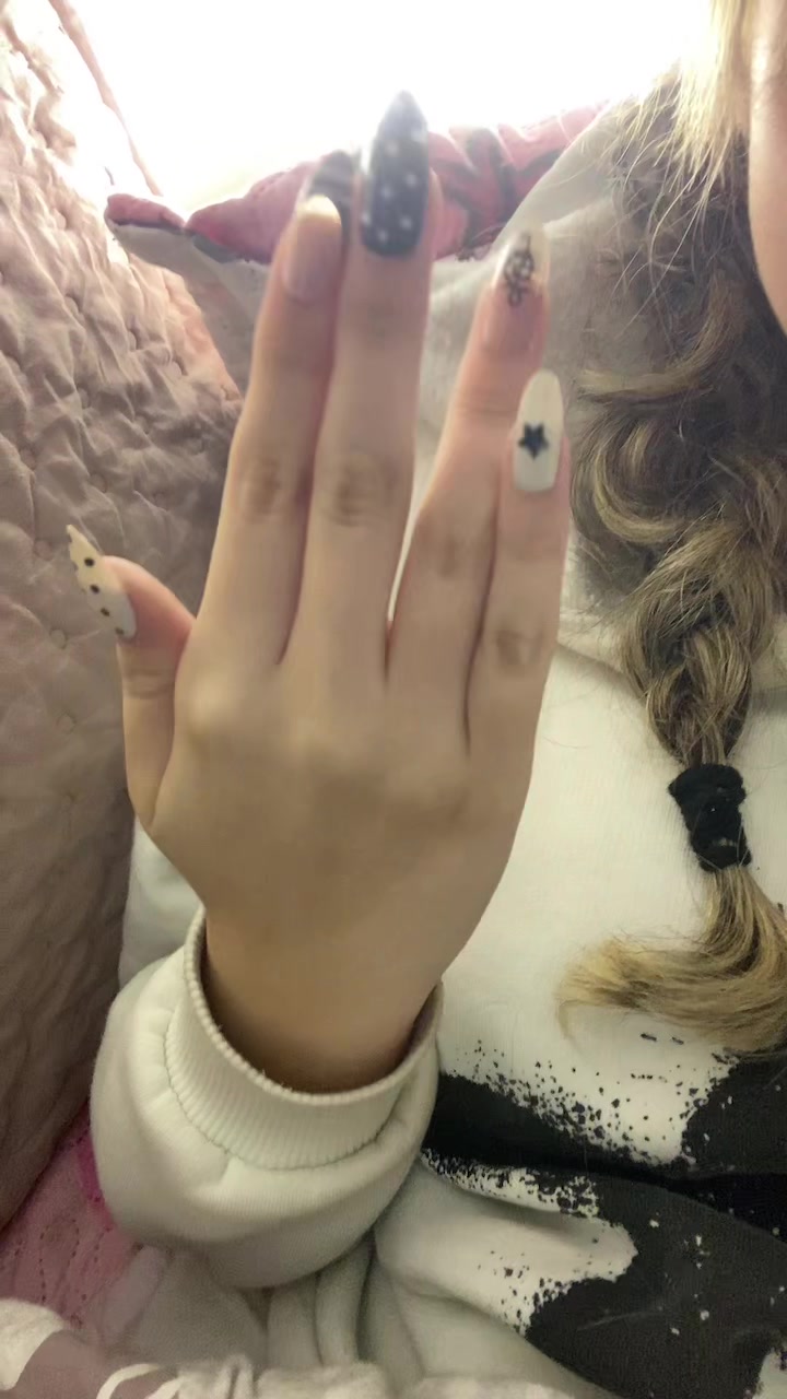 @allanswife