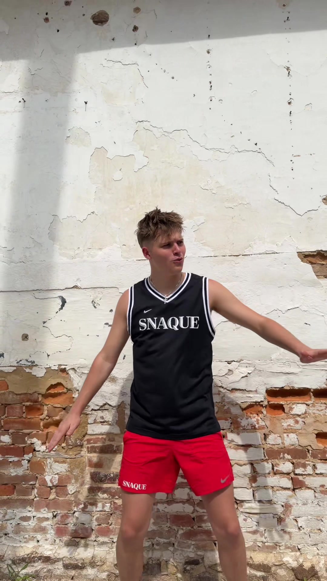 @SNAQUE