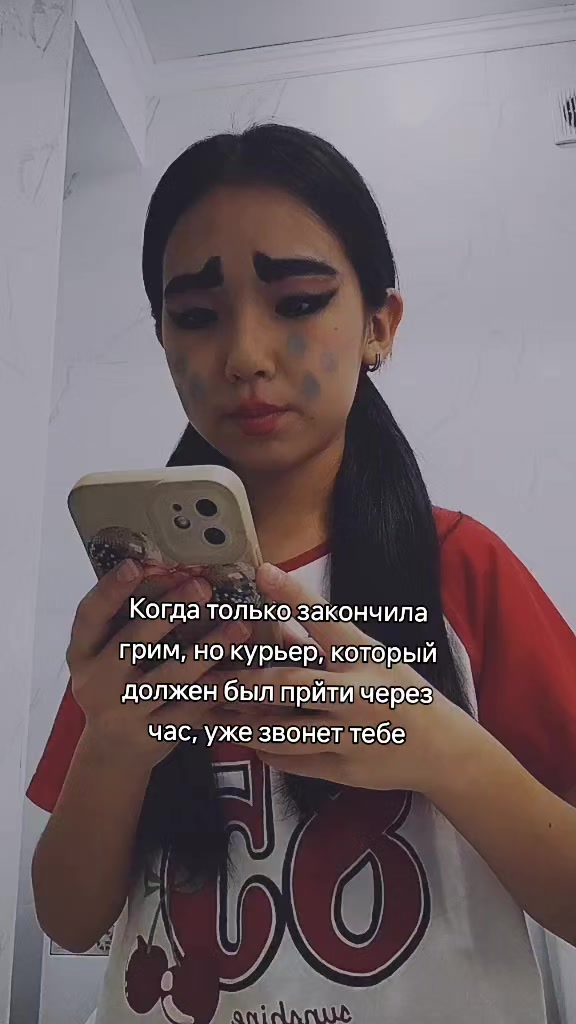 @𝓐𝓻𝓪𝓲 𝓫𝓮𝓪𝓾𝓽𝔂🧁